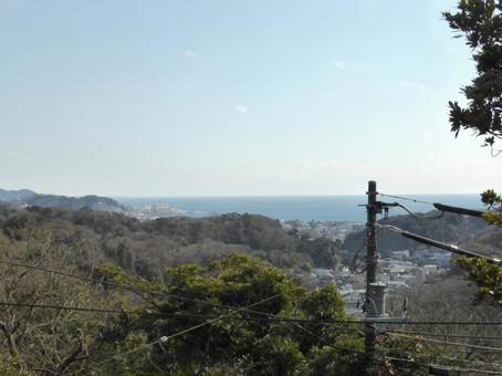 鎌倉市、源氏山公園から市街地・海を望む 風景,景色,景観の写真素材