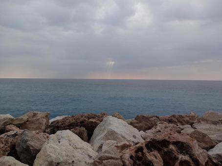 海上の天使の梯子の写真