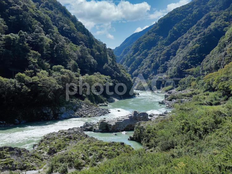 徳島県三好市の大歩危峡と吉野川 吉野川,大歩危,徳島の写真素材