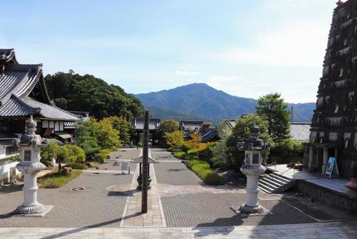 妙満寺 境内 妙満寺 境内 妙満寺,境内,妙塔山の写真素材