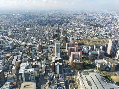 空撮：大阪市街の俯瞰、ビル群と高速道路﻿ 大阪,都市,市街地の写真素材