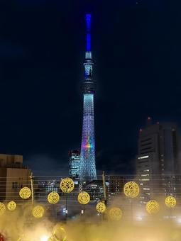 スカイツリーと竹あかり ヒンメリ,繁華街,竹あかりの写真素材