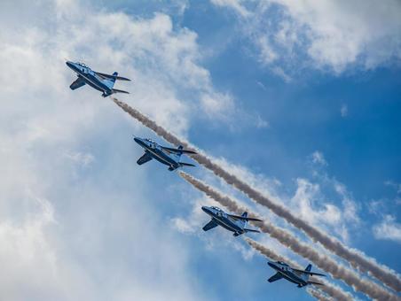 ブルーインパルス ブルーインパルス,入間航空祭,2025の写真素材