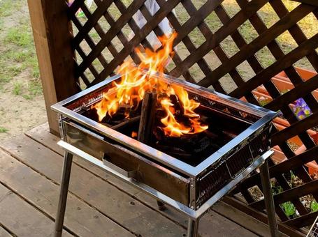楽しいバーベキュー 楽しいバーベキュー bbq,バーベキュー,炭火の写真素材