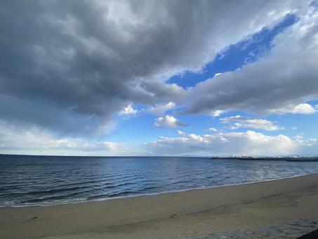 旅先で寄り道した海辺 旅先で寄り道した海辺の写真