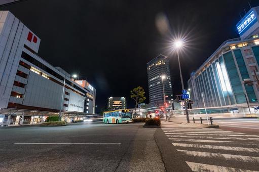 夜の静岡駅北口ロータリー 夜の静岡駅北口ロータリー 静岡駅,静岡,ロータリーの写真素材