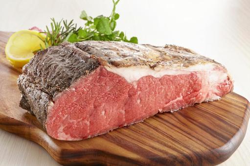 ローストビーフ塊肉 ローストビーフ塊肉の写真