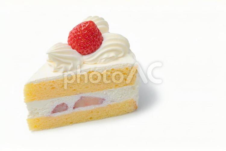 苺が乗った美味しそうなショートケーキ ケーキ,デザート,食べ物の写真素材