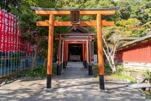 Torii gate of Hakuryu Shrine, Tatsuta Taisha Shrine, Nara, JPG