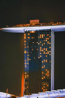 シンガポール夜景ビル 高層ビル,夜景,ライトアップの写真素材