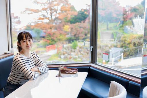 旅行 食事 旅行 食事 女性,人物,日本人の写真素材