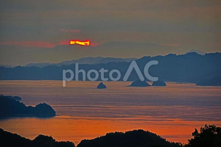 瀬戸の夕暮れ 暁,日暮れ,山の写真素材
