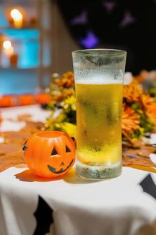 ハロウィンパーティ ハロウィンパーティ 生ビール,パーティ,ハロウィンの写真素材