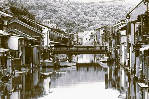 レトロな吉原入江 レトロな吉原入江の写真