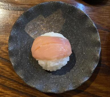 新潟県村上名物・鮭の手まり寿司 手まり寿司,手毬寿司,塩引き鮭の写真素材