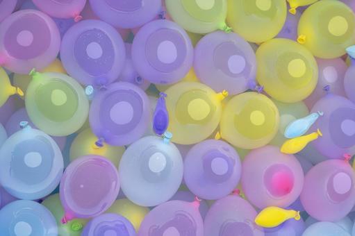 カラフルな水風船 カラフルな水風船 水風船,カラフル,パステルの写真素材