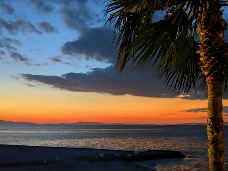 黄昏の海1の写真