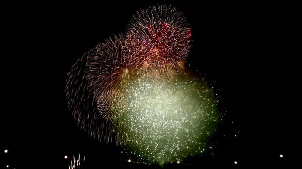 打上げ花火　夏の景色 花火,夏,夏祭りの写真素材