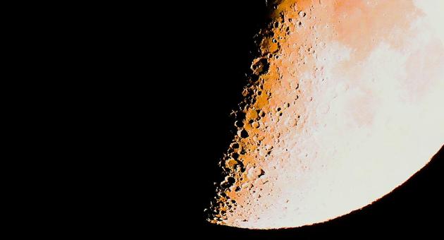 月面X(月の表面にXの文字) 月面X(月の表面にXの文字)の写真