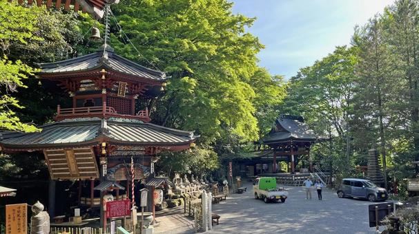 坂東33観音 16番 水澤寺 境内の風景 坂東33観音 16番 水澤寺 境内の風景 水澤寺,五徳山,六角二重塔の写真素材