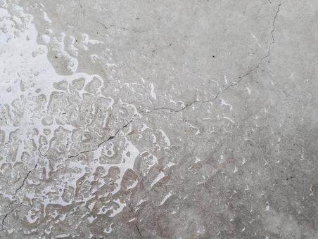 雨滴とひび割れのあるコンクリートの壁面 コンクリート,壁,壁面の写真素材