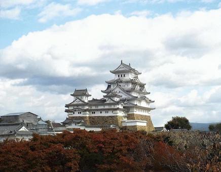 【風景写真】姫路城の風景 【風景写真】姫路城の風景 姫路城,天守閣,木造の写真素材