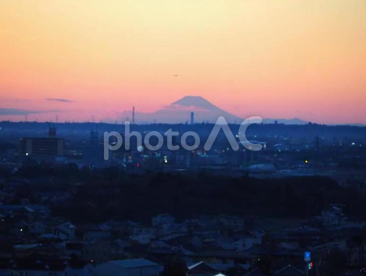 富士山と夕日 富士山,夕日,季節限定の写真素材