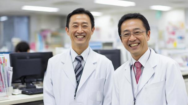 ナースステーションと二人の男性医師5 ナースステーションと二人の男性医師5の写真