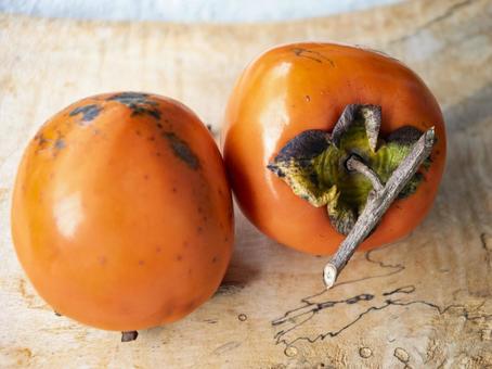 熟れゆく富士柿の自然な彩り 富士柿,柿,果物の写真素材