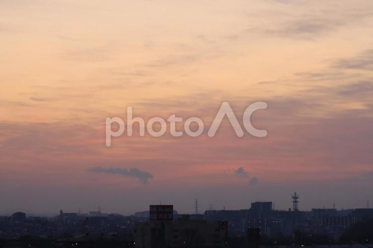 朝焼け　日の出　dawn  朝焼け,夜明け,朝焼け雲の写真素材