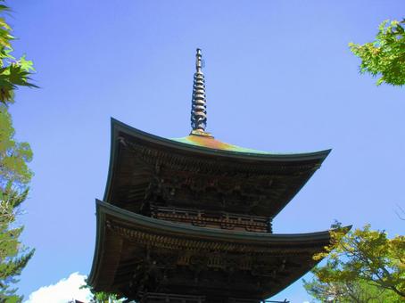 長野県-信濃国分寺-三重塔-近景 長野県-信濃国分寺-三重塔-近景の写真