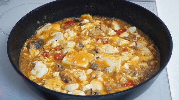 手作り・鯖の麻婆豆腐（出来上がり・接写） 鯖の麻婆豆腐,鯖,麻婆豆腐の写真素材