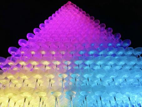 夜空に輝くグラスタワー グラスタワー,光,夜空の写真素材