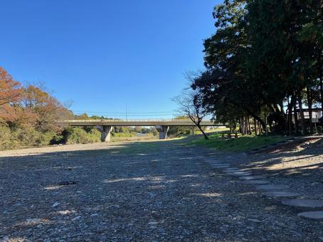 嵐山渓谷の河原風景（秋） 嵐山渓谷,嵐山,渓谷の写真素材