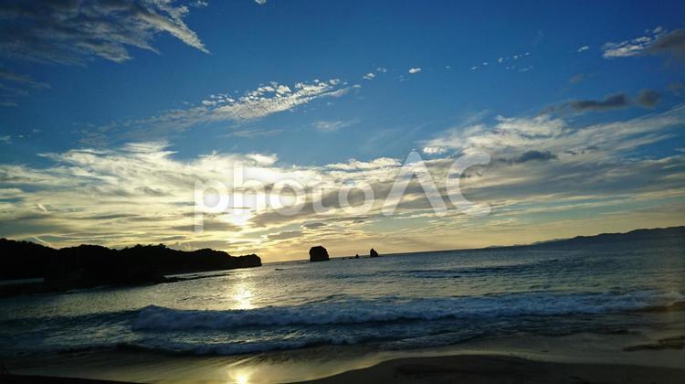 海と空、夕暮れ 日暮れ,浜,海の写真素材