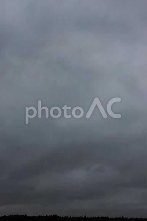 曇天模様 曇り空,曇天,曇天模様の写真素材