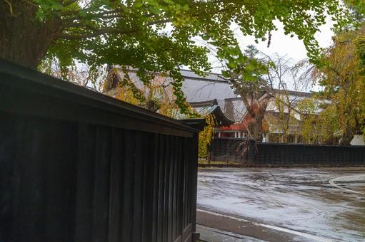 雨の角館 角館,紅葉,夕方の写真素材