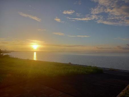 Waterside at sunrise, JPG