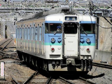 115系長野色の普通列車 115系長野色の普通列車 115系,長野色,jr東日本の写真素材