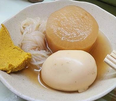 おでん おでん,土鍋,たまごの写真素材