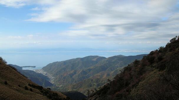 西伊豆スカイラインから眺める戸田の市街地 西伊豆,海,晩秋の写真素材