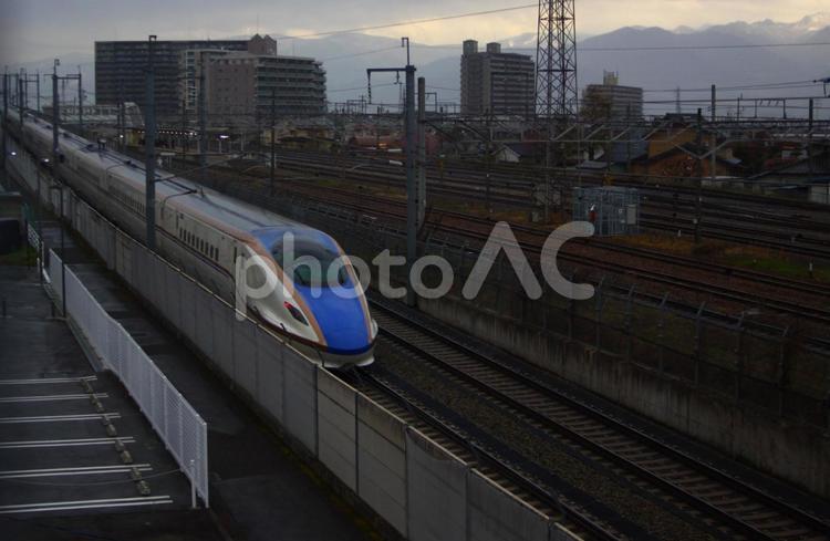 北陸新幹線　e7系　下り　最後尾 しなの鉄道,新幹線,北陸新幹線の写真素材