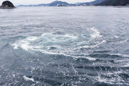 鳴門海峡の渦潮 渦潮,鳴門海峡,淡路島の写真素材