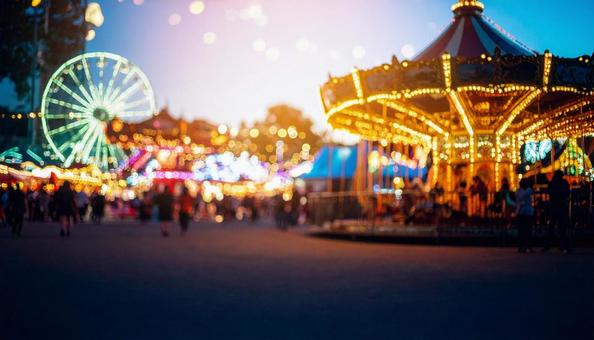 夜の遊園地 夜の遊園地の写真