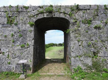 世界遺産中城城裏門 世界遺産中城城裏門の写真