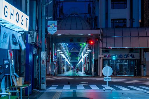 早朝の一番街 早朝の一番街 繁華街,夜,早朝の写真素材