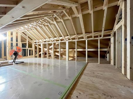 建設中の小屋裏 建設中の小屋裏 小屋裏,ロフト,屋根裏部屋の写真素材