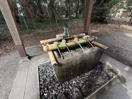 息栖神社　手水舎の写真