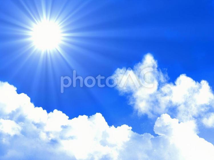 青空と白い雲と太陽の紫外線UVカット風景 空,入道雲,夏の写真素材
