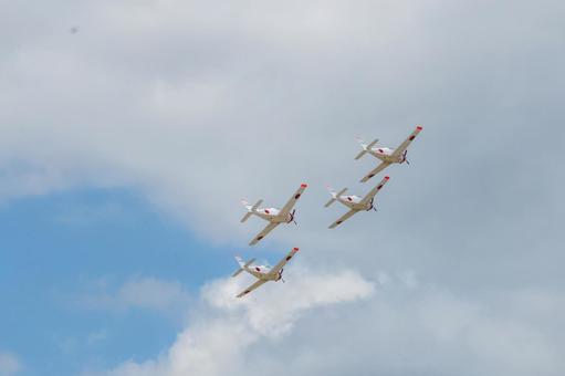 美しい空の下で開催された日本・芦屋航空祭 飛行機,航空機,旅客機の写真素材